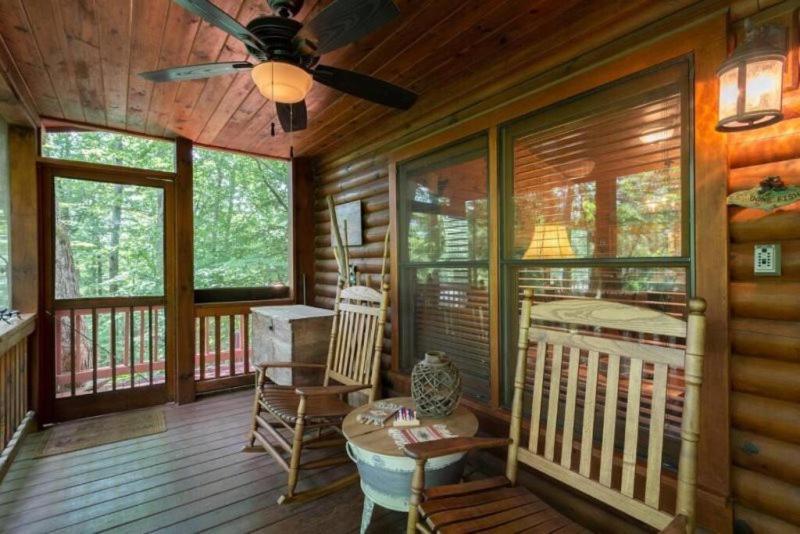 Mountain Spirit Cabin - Fireplace And Hot Tub Villa Blue Ridge Exteriör bild