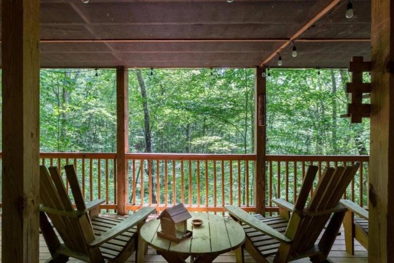 Mountain Spirit Cabin - Fireplace And Hot Tub Villa Blue Ridge Exteriör bild