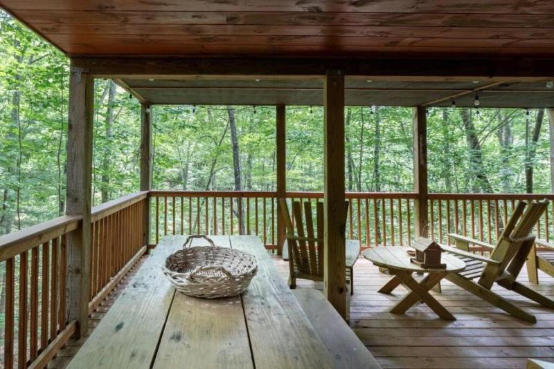 Mountain Spirit Cabin - Fireplace And Hot Tub Villa Blue Ridge Exteriör bild